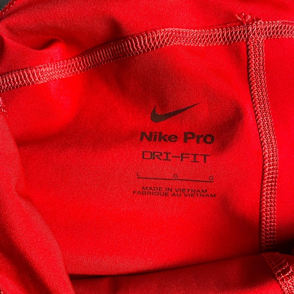 Red Nike pro shorts! - Picture 4 of 4